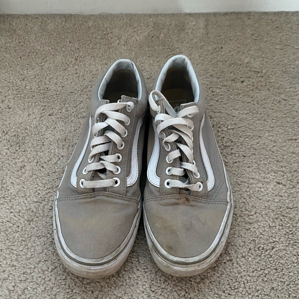 Vans - Picture 2 of 2